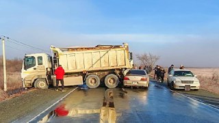 ДТП с Участием Грузовиков и Легковушек в Артеме: Подробности
