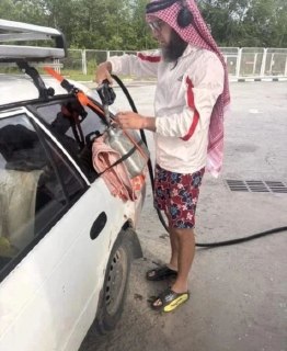 Автомобилист в Приморье пойман при попытке украсть бензин